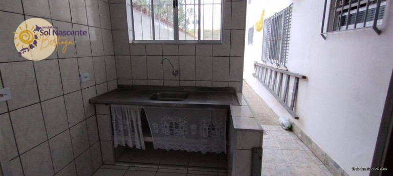 Imagem Casa com 1 Quarto para Alugar, 45 m² em Indaiá - Bertioga Imagem Casa com 1 Quarto para Alugar, 45 m² em Indaiá - Bertioga