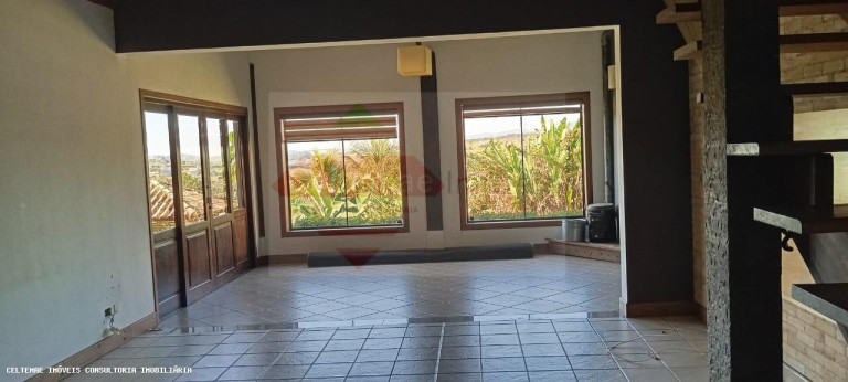 Imagem Casa com 3 Quartos à Venda, 349 m² em Chacaras Catagua - Taubaté