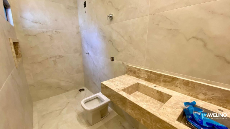 Imagem Casa com 3 Quartos à Venda, 182 m² em Parque Residencial Rita Vieira - Campo Grande
