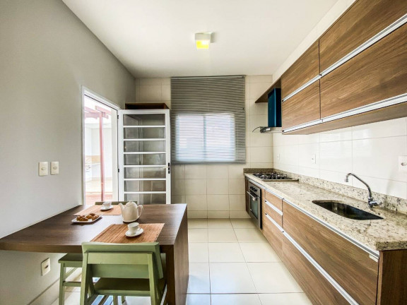 Imagem Casa com 3 Quartos à Venda, 165 m² em Ribeirão Do Lipa - Cuiabá Imagem Casa com 3 Quartos à Venda, 165 m² em Ribeirão Do Lipa - Cuiabá