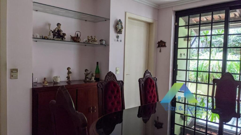 Imagem Casa com 4 Quartos à Venda, 200 m² em Moema - São Paulo Imagem Casa com 4 Quartos à Venda, 200 m² em Moema - São Paulo