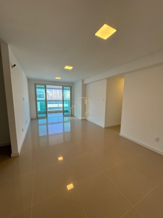 Imagem Imóvel com 3 Quartos à Venda, 126 m² em Pituba - Salvador Imagem Imóvel com 3 Quartos à Venda, 126 m² em Pituba - Salvador