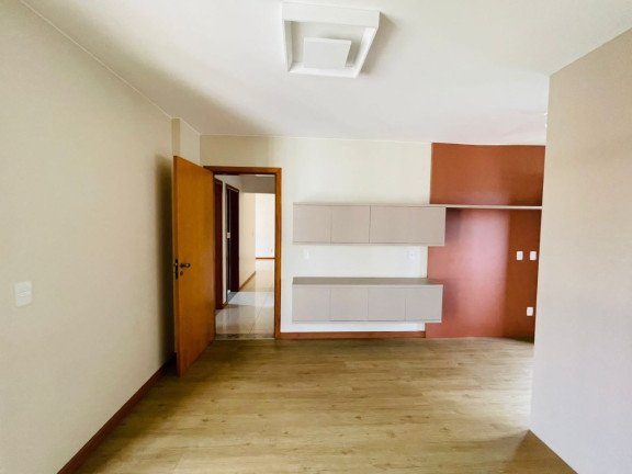 Imagem Imóvel com 3 Quartos à Venda, 104 m² em Sul (águas Claras) - Brasília Imagem Imóvel com 3 Quartos à Venda, 104 m² em Sul (águas Claras) - Brasília