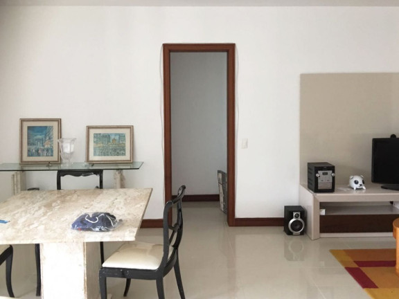 Imagem Apartamento com 3 Quartos à Venda, 143 m² em Agriões - Teresópolis
