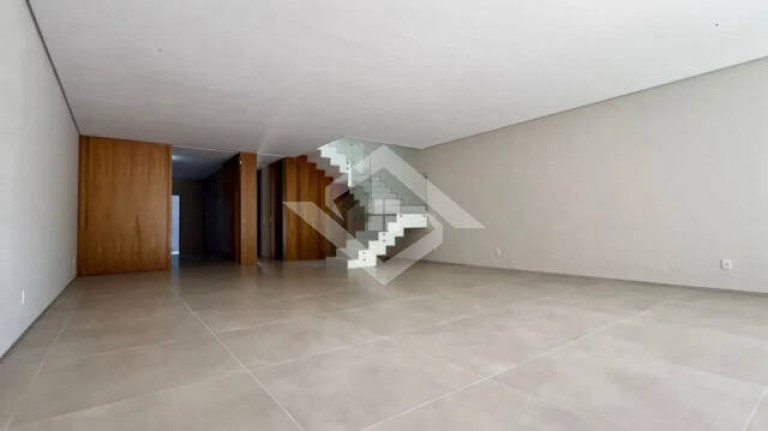 Imagem Casa com 4 Quartos à Venda, 350 m² em Barra Da Tijuca - Rio De Janeiro Imagem Casa com 4 Quartos à Venda, 350 m² em Barra Da Tijuca - Rio De Janeiro