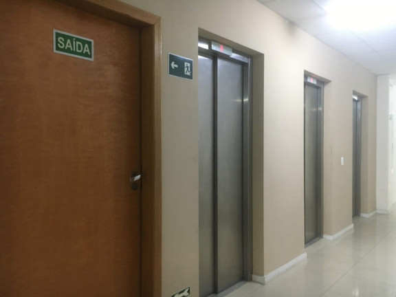 Sala Comercial à Venda, 37 m² em Centro - Pindamonhangaba