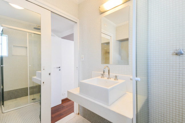 Imagem Apartamento com 2 Quartos à Venda, 74 m² em Itaim Bibi - São Paulo Imagem Apartamento com 2 Quartos à Venda, 74 m² em Itaim Bibi - São Paulo