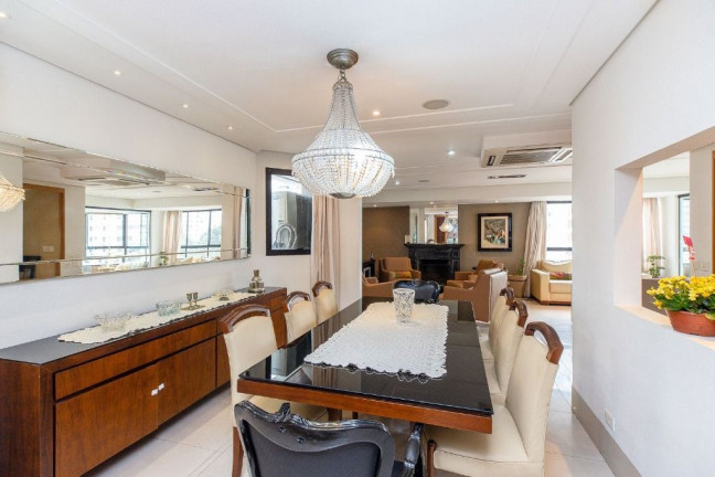 Imagem Apartamento com 3 Quartos à Venda, 220 m² em Moema - São Paulo