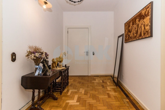 Imagem Apartamento com 3 Quartos à Venda, 190 m² em Rio Branco - Porto Alegre Imagem Apartamento com 3 Quartos à Venda, 190 m² em Rio Branco - Porto Alegre