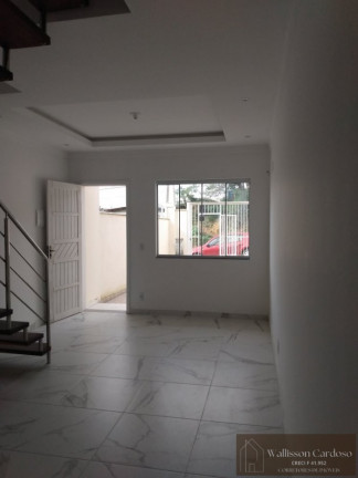 Imagem Sobrado com 2 Quartos à Venda, 85 m² em Areias - Camboriú Imagem Sobrado com 2 Quartos à Venda, 85 m² em Areias - Camboriú
