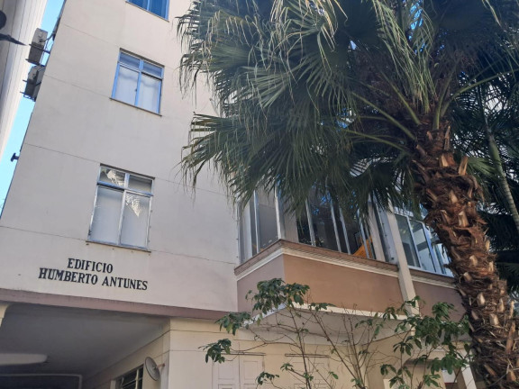 Imagem Apartamento com 2 Quartos à Venda,  em Laranjeiras - Rio De Janeiro