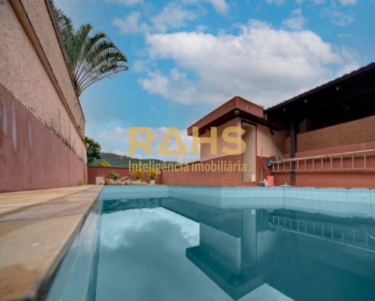 Imagem Casa com 4 Quartos à Venda, 405 m² em Bom Retiro - Joinville Imagem Casa com 4 Quartos à Venda, 405 m² em Bom Retiro - Joinville