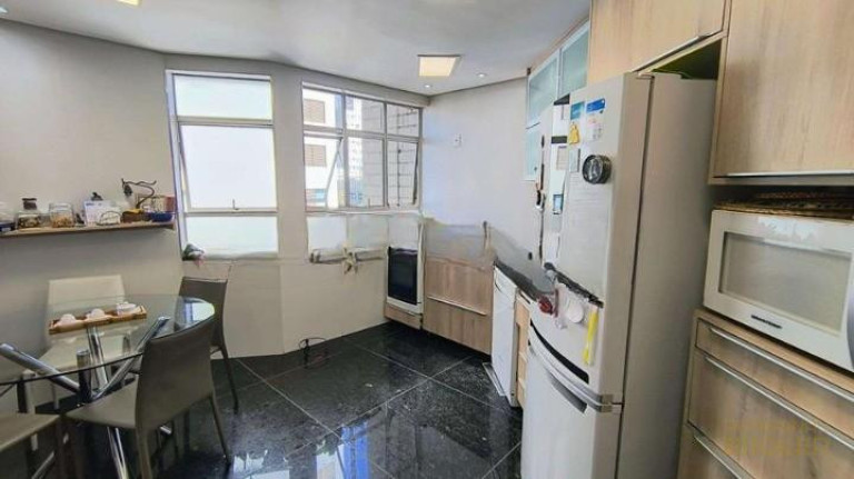 Imagem Apartamento com 4 Quartos à Venda, 163 m² em Santo Antônio - Belo Horizonte Imagem Apartamento com 4 Quartos à Venda, 163 m² em Santo Antônio - Belo Horizonte