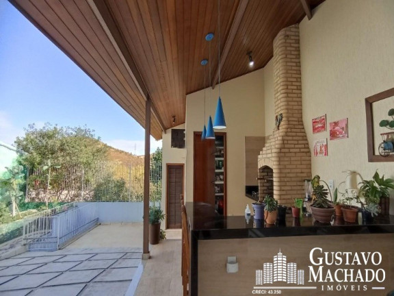 Imagem Casa com 3 Quartos à Venda, 270 m² em Village Santa Helena - Volta Redonda Imagem Casa com 3 Quartos à Venda, 270 m² em Village Santa Helena - Volta Redonda