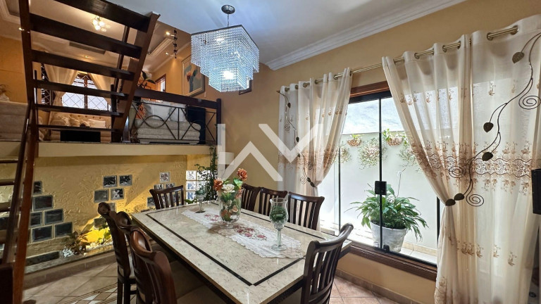 Imagem Sobrado com 4 Quartos à Venda, 220 m² em Jardim Santa Clara - Guarulhos Imagem Sobrado com 4 Quartos à Venda, 220 m² em Jardim Santa Clara - Guarulhos