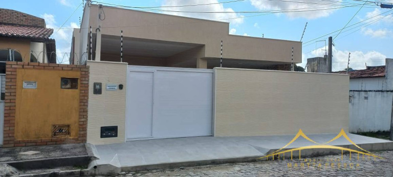 Imagem Casa com 3 Quartos à Venda, 130 m² em Emaus - Parnamirim