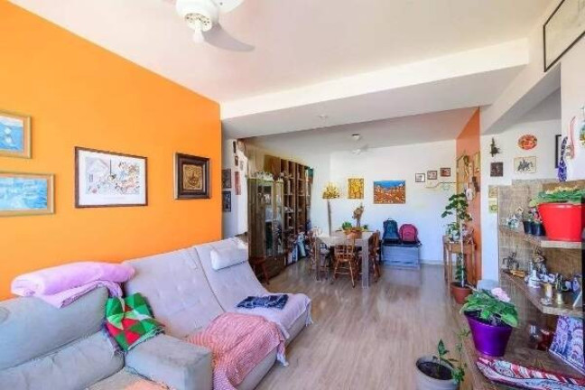 Imagem Apartamento com 3 Quartos à Venda, 81 m² em Porto Alegre Imagem Apartamento com 3 Quartos à Venda, 81 m² em Porto Alegre