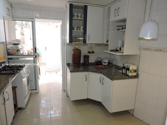 Imagem Casa à Venda, em Chácara Pavoieiro - Cotia Imagem Casa à Venda, em Chácara Pavoieiro - Cotia