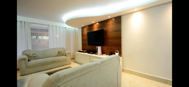 Casa com 4 Quartos à Venda, 220 m² em Planalto Paulista - São Paulo