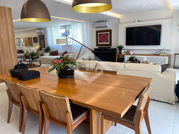 Imagem Casa com 6 Quartos à Venda, 1.000 m² em Barra Da Tijuca - Rio De Janeiro Imagem Casa com 6 Quartos à Venda, 1.000 m² em Barra Da Tijuca - Rio De Janeiro