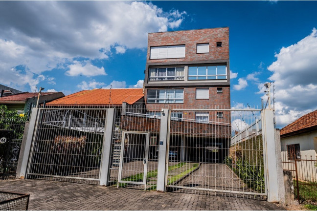 Imagem Imóvel com 3 Quartos à Venda, 129 m² em Camaquã - Porto Alegre Imagem Imóvel com 3 Quartos à Venda, 129 m² em Camaquã - Porto Alegre