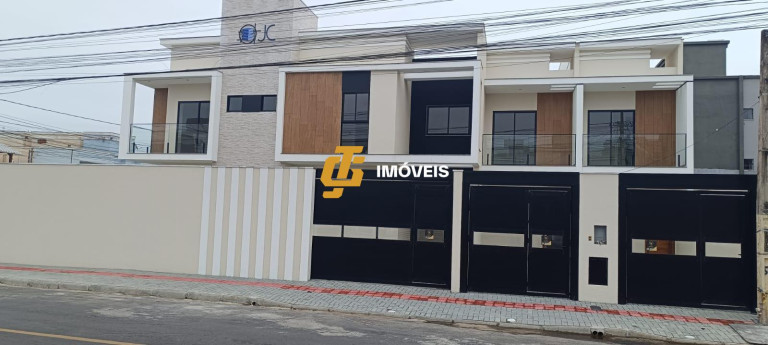 Imagem Sobrado com 2 Quartos à Venda, 72 m² em Santa Regina - Camboriú Imagem Sobrado com 2 Quartos à Venda, 72 m² em Santa Regina - Camboriú