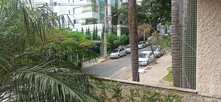 Imagem Casa com 4 Quartos à Venda, 250 m² em Gutierrez - Belo Horizonte