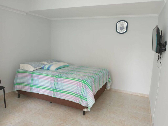 Imagem Casa com 4 Quartos à Venda, 185 m² em Chácara Seis De Outubro - São Paulo Imagem Casa com 4 Quartos à Venda, 185 m² em Chácara Seis De Outubro - São Paulo