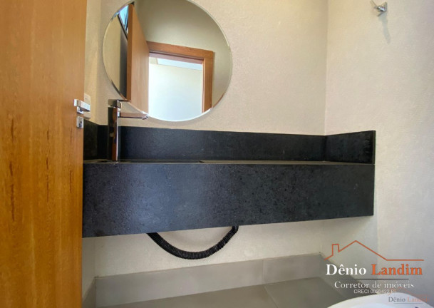 Imagem Casa com 3 Quartos à Venda, 180 m² em Augusta Mota - Montes Claros