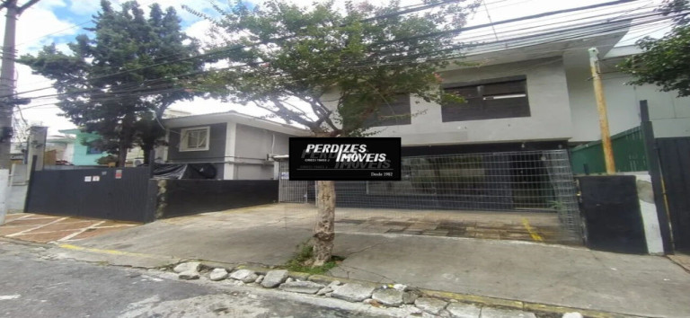 Imagem Casa com 3 Quartos à Venda, 250 m² em Itaim Bibi - São Paulo Imagem Casa com 3 Quartos à Venda, 250 m² em Itaim Bibi - São Paulo