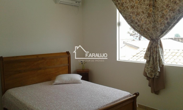 Imagem Sobrado com 3 Quartos à Venda, 234 m² em Jardim Ana Maria - Sorocaba