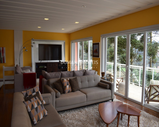 Imagem Casa com 4 Quartos à Venda, 636 m² em Região De Capivari - Campos Do Jordão Imagem Casa com 4 Quartos à Venda, 636 m² em Região De Capivari - Campos Do Jordão