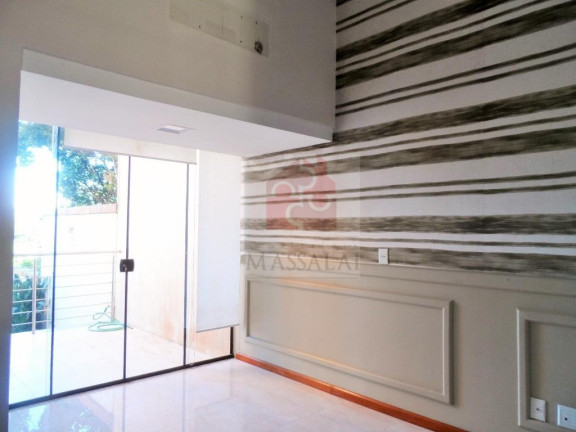 Imagem Casa com 4 Quartos à Venda, 350 m² em Vila Assunção - Porto Alegre Imagem Casa com 4 Quartos à Venda, 350 m² em Vila Assunção - Porto Alegre