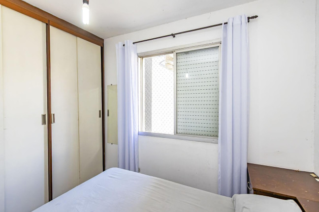 Imagem Apartamento com 2 Quartos à Venda, 75 m² em Centro - Curitiba Imagem Apartamento com 2 Quartos à Venda, 75 m² em Centro - Curitiba