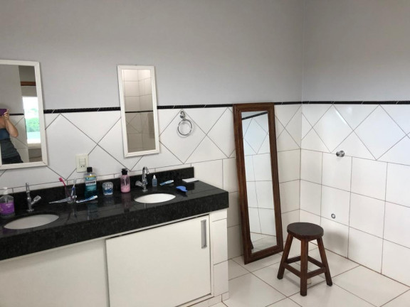Imagem Casa com 4 Quartos à Venda, 400 m² em Setor Habitacional Arniqueira (águas Claras) - Brasília Imagem Casa com 4 Quartos à Venda, 400 m² em Setor Habitacional Arniqueira (águas Claras) - Brasília