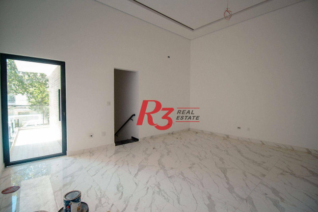 Imagem Casa com 3 Quartos à Venda, 236 m² em Embaré - Santos Imagem Casa com 3 Quartos à Venda, 236 m² em Embaré - Santos