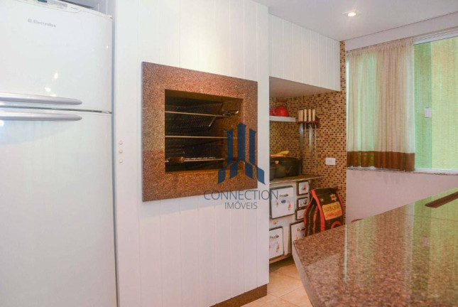 Imagem Casa com 3 Quartos à Venda, 379 m² em Santa Felicidade - Curitiba Imagem Casa com 3 Quartos à Venda, 379 m² em Santa Felicidade - Curitiba