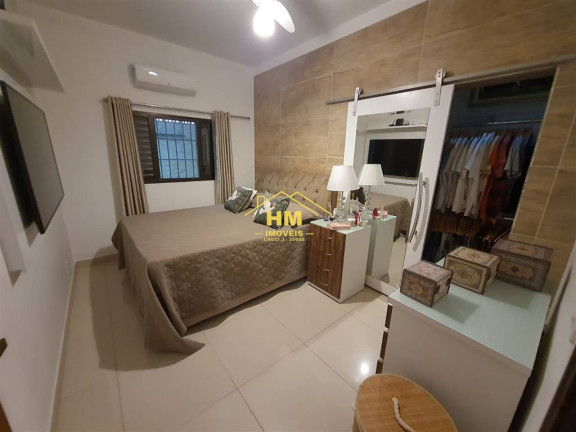 Imagem Casa com 5 Quartos à Venda, 200 m² em Centro - Sao Vicente Imagem Casa com 5 Quartos à Venda, 200 m² em Centro - Sao Vicente
