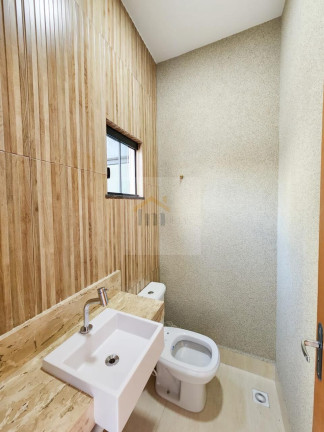 Imagem Casa com 3 Quartos à Venda, 145 m² em Residencial Canadá - Goiânia