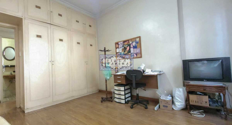 Imagem Apartamento com 3 Quartos à Venda, 133 m² em Laranjeiras - Rio De Janeiro Imagem Apartamento com 3 Quartos à Venda, 133 m² em Laranjeiras - Rio De Janeiro