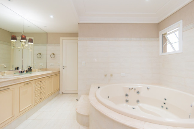 Imagem Casa de Condomínio com 5 Quartos à Venda, 520 m² em Campo Comprido - Curitiba Imagem Casa de Condomínio com 5 Quartos à Venda, 520 m² em Campo Comprido - Curitiba