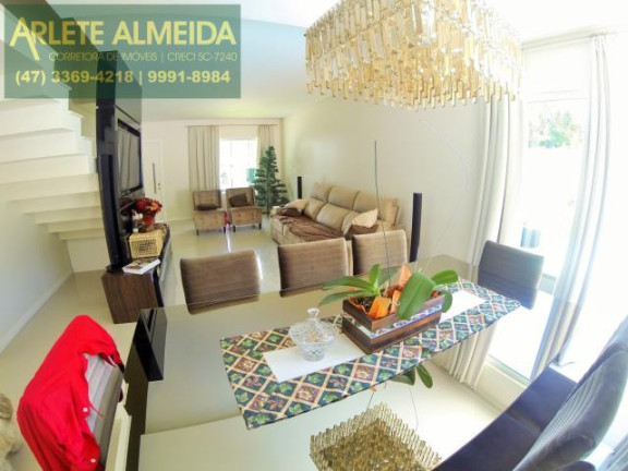 Imagem Casa com 3 Quartos à Venda, 400 m² em Centro - Porto Belo Imagem Casa com 3 Quartos à Venda, 400 m² em Centro - Porto Belo