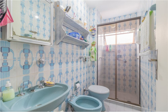 Imagem Imóvel com 1 Quarto à Venda, em Moinhos De Vento - Porto Alegre Imagem Imóvel com 1 Quarto à Venda, em Moinhos De Vento - Porto Alegre