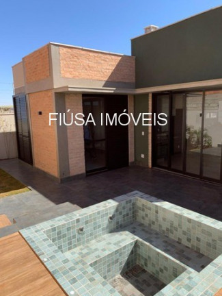 Imagem Casa com 3 Quartos à Venda, em Vila Do Golf - Ribeirão Preto Imagem Casa com 3 Quartos à Venda, em Vila Do Golf - Ribeirão Preto