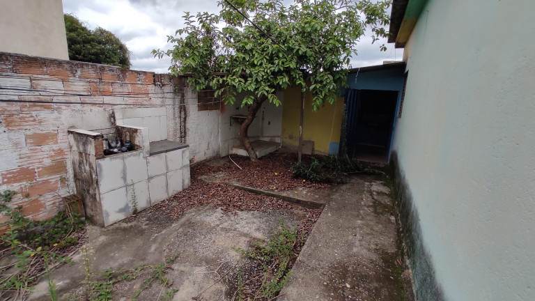 Imagem Casa com 3 Quartos à Venda, 210 m² em Veneza - Ribeirão Das Neves