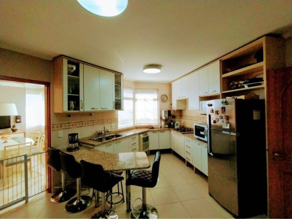 Imagem Apartamento com 3 Quartos à Venda, 338 m² em Patronato - Santa Maria Imagem Apartamento com 3 Quartos à Venda, 338 m² em Patronato - Santa Maria