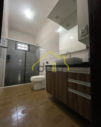 Imagem Casa com 3 Quartos à Venda, 230 m² em Bucarein - Joinville