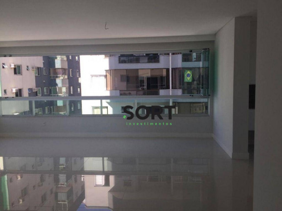 Imagem Apartamento com 3 Quartos à Venda, 145 m² em Centro - Balneário Camboriú