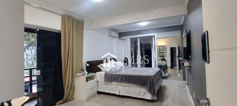 Imagem Imóvel com 5 Quartos à Venda, 630 m² em Caraguatá - Mairiporã Imagem Imóvel com 5 Quartos à Venda, 630 m² em Caraguatá - Mairiporã