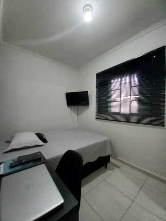 Imagem Casa com 2 Quartos à Venda, 125 m² em Residencial Estoril - Taubaté Imagem Casa com 2 Quartos à Venda, 125 m² em Residencial Estoril - Taubaté